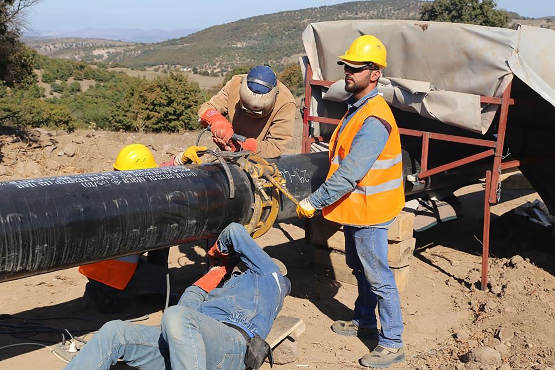 Burhaniye Edremit İlçeleri Doğal Gaz Boru Hattı Yapım İşi 